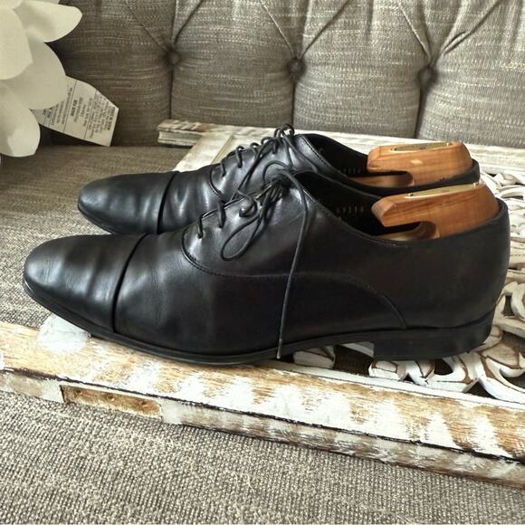 Salvatore Ferragamo Black Leather Oxford Shoes Men’s 9.5 main image 4